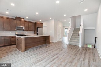 10 Seover Wy in Carlisle, PA - Building Photo - Building Photo