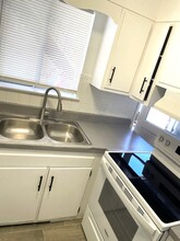 Avera Ave Apartments in Winston-Salem, NC - Building Photo - Building Photo
