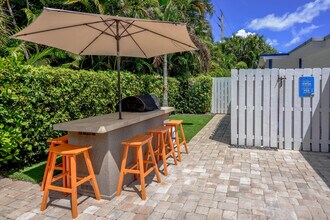 3396 Pebble Pl in Jupiter, FL - Building Photo - Building Photo