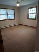 15 Ugo Dr in Newburgh, NY - Building Photo - Building Photo