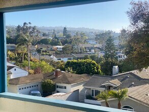 The Grecian Terrace Apartments in Redondo Beach, CA - Building Photo - Building Photo