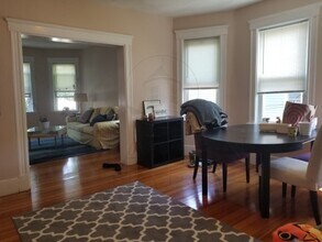 10 Magnolia St-Unit -2 in Arlington, MA - Building Photo - Building Photo