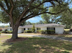 3609 Dan-Unie Ln in Lakeland, FL - Building Photo