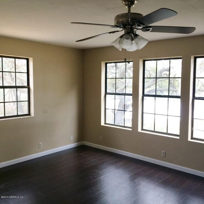 5640 Silver Sands Cir in Keystone Heights, FL - Building Photo - Building Photo