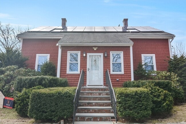 property at 21 Cemetery St