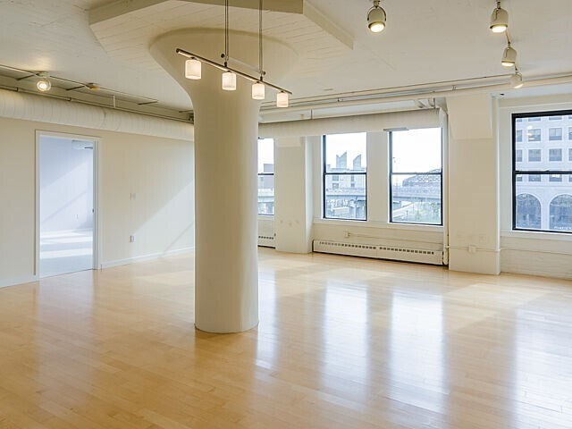 210 South St in Boston, MA - Building Photo