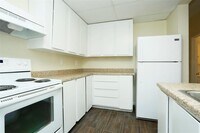 511 W Gray St photo'