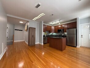 2611 W Rosemont Ave in Chicago, IL - Building Photo - Building Photo