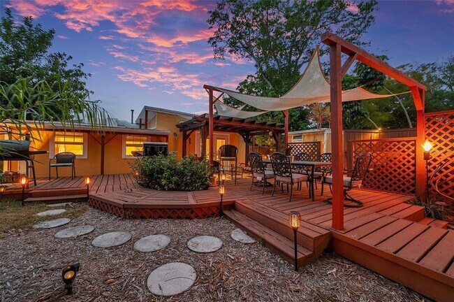 1111 32nd St N in St. Petersburg, FL - Building Photo - Building Photo