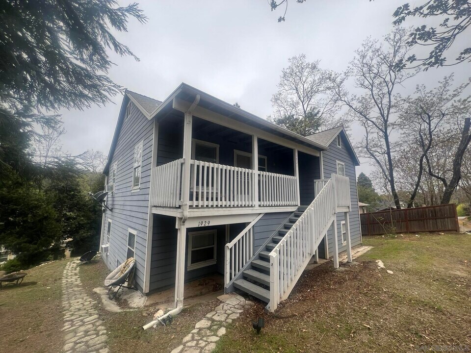 1927 3rd St in Julian, CA - Building Photo