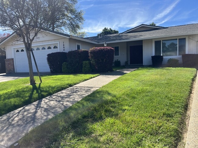 1094 Tara Ct in Yuba City, CA - Building Photo - Building Photo