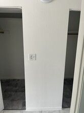 2238 Monroe St, Unit 303 in Hollywood, FL - Foto de edificio - Building Photo