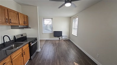 123 Iowa Ave in Iowa City, IA - Building Photo - Building Photo