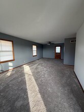 970 N 1st St in Tecumseh, NE - Foto de edificio - Building Photo