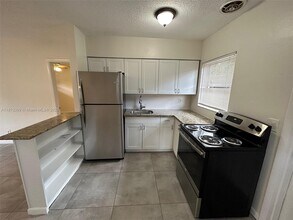 307 SW 10th Ave in Fort Lauderdale, FL - Building Photo - Building Photo