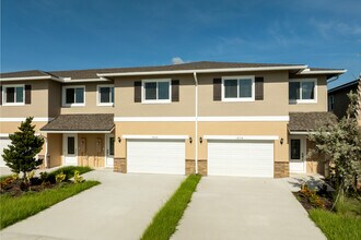 The Grove at Celebration Pointe in Fort Pierce, FL - Foto de edificio - Building Photo