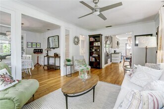 2107 Arpdale St in Austin, TX - Building Photo - Building Photo