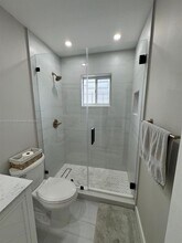 10101 W Okeechobee Rd-Unit -13202 in Hialeah, FL - Building Photo - Building Photo