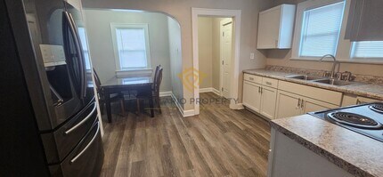 901 Dequincy St in Indianapolis, IN - Building Photo - Building Photo