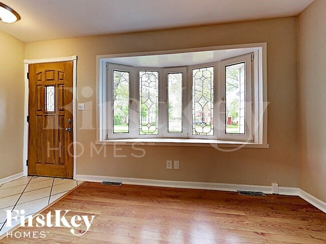 786 N Shore Dr in Crystal Lake, IL - Foto de edificio - Building Photo