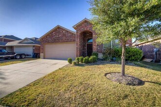 10825 Irish Glen Trail in Haslet, TX - Building Photo - Building Photo