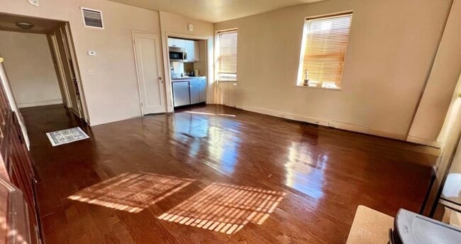 1205 Saint Charles Ave, Unit 1205 St Charles Ave, Unit 407 in New Orleans, LA - Building Photo - Building Photo