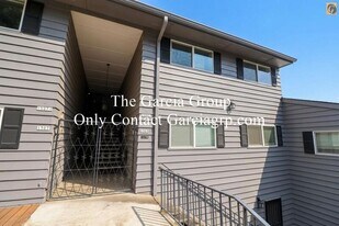 1505A SW Hall St in Portland, OR - Building Photo