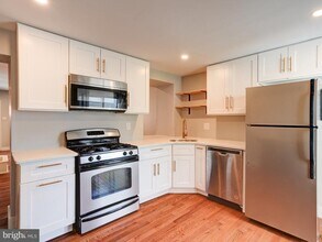 3258 Livingston St in Philadelphia, PA - Building Photo - Building Photo