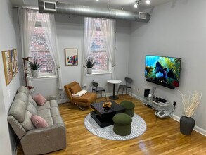 1023 Clinton St in Hoboken, NJ - Building Photo - Building Photo