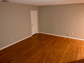 926 E Imperial Ave, Unit 5 in El Segundo, CA - Building Photo - Building Photo
