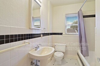 2700 T St in Sacramento, CA - Building Photo - Building Photo