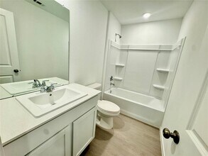 22784 Hackberry Leaf Dr in New Caney, TX - Building Photo - Building Photo