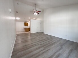 320 N 500 W in Bountiful, UT - Building Photo