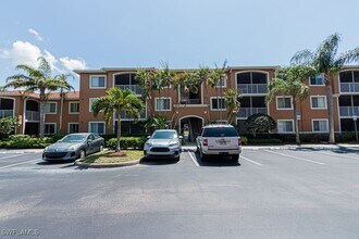 1810 Florida Club Cir, Unit 1204 in Naples, FL - Building Photo - Building Photo