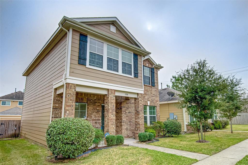 1735 Nichole Woods Dr Photo