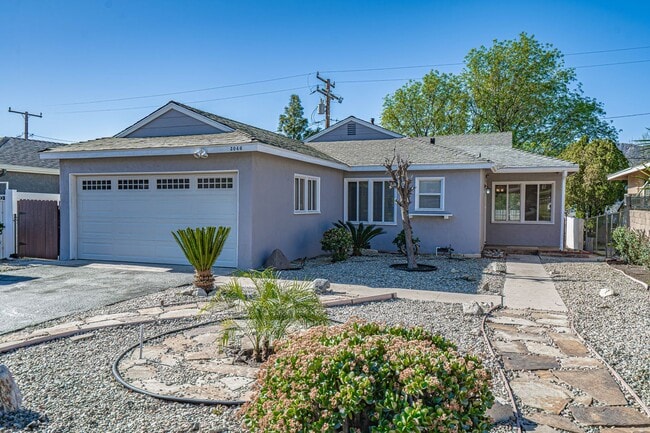 3046 Los Olivos Ln in Montrose, CA - Building Photo - Building Photo