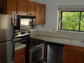 1912 Magdalena Cir in Santa Clara, CA - Building Photo - Building Photo