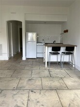 1990 Bay Dr in Miami Beach, FL - Building Photo - Building Photo