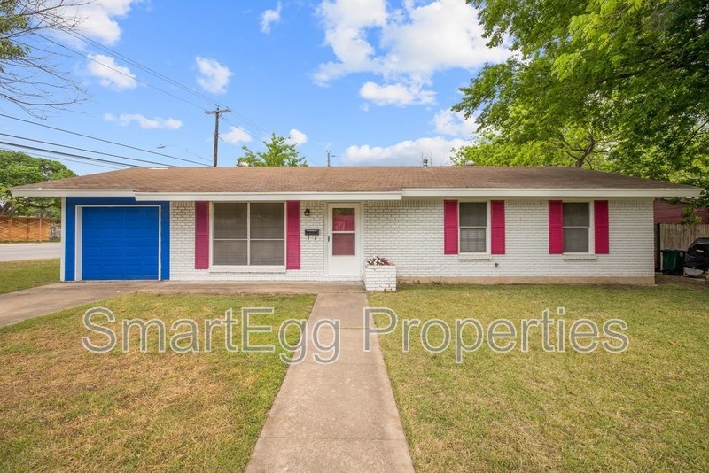 1300 Yorkshire Dr in Austin, TX - Foto de edificio
