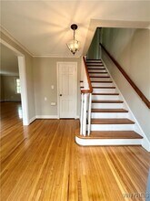 42 Oakland Pl in Buffalo, NY - Building Photo - Building Photo