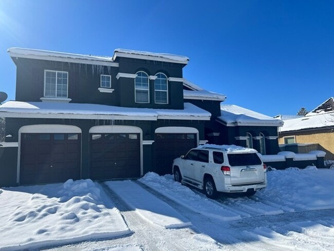 1680 Silverthread Dr