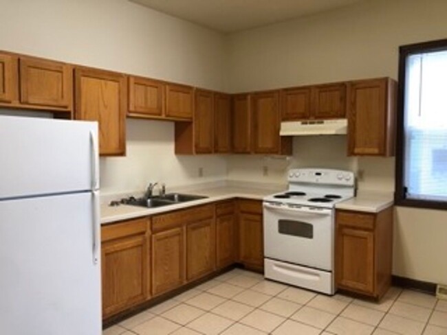 512 Beaumont St E in St. Paul, MN - Building Photo - Building Photo