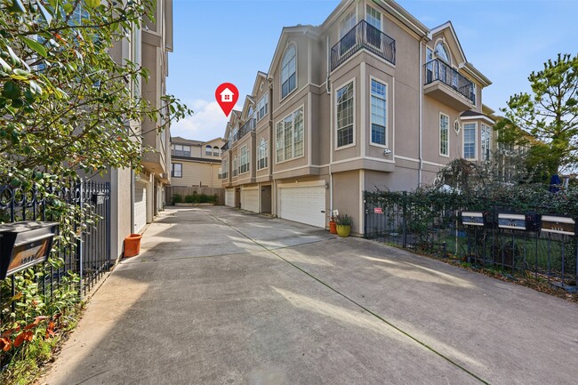 5515 Crooms St in Houston, TX - Building Photo - Building Photo