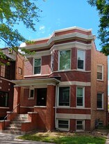 3042 W Eastwood Ave, Unit 2 in Chicago, IL - Building Photo