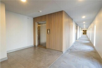 2220 Webberville Rd in Austin, TX - Foto de edificio - Building Photo