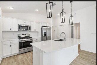 6986 Elaine Ct in the Villages, FL - Building Photo - Building Photo