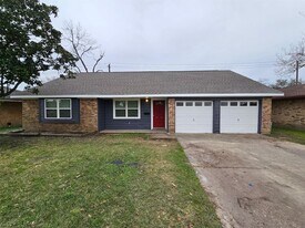 2314 Pickerton Dr in Deer Park, TX - Building Photo