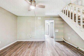 103 Brigadoon Dr in Clearwater, FL - Building Photo - Building Photo