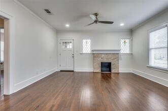 5619 Mercedes Ave in Dallas, TX - Building Photo - Building Photo