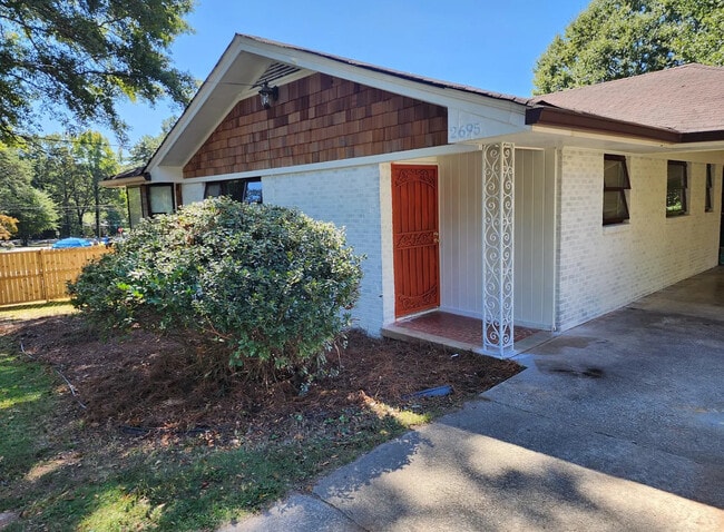 2695 Davidson Dr in Lithonia, GA - Foto de edificio - Building Photo